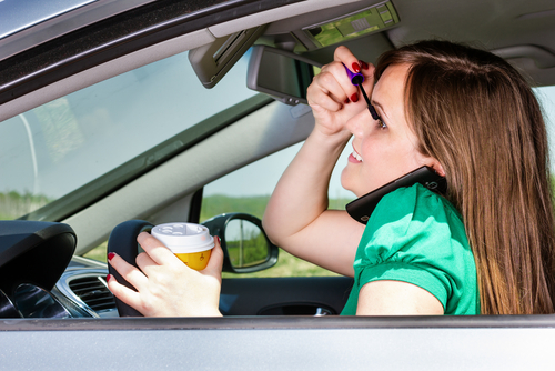 5 Bad Habits That Can Cause a Michigan Car Accident